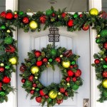 Lighted Outdoor Battery Operated Holiday Wreath With Auto Timer